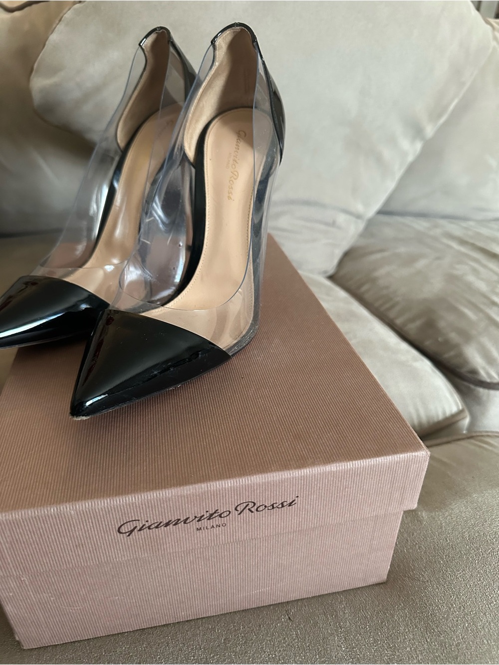 Gianvito Rossi “Plexi” Black Patent Pointed PVC Pump - Picture 2 of 9